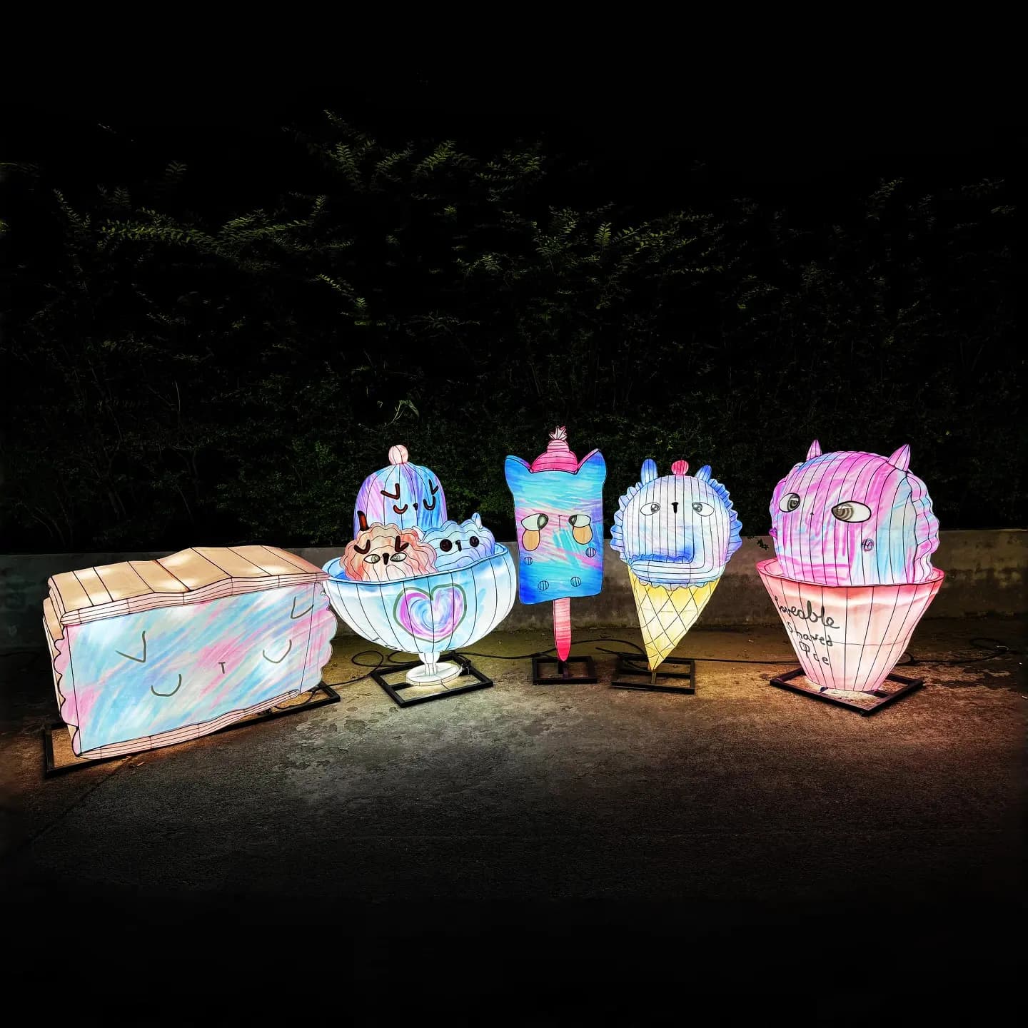 Sweet Fanstasti-kitten Dreams by Luming Yin